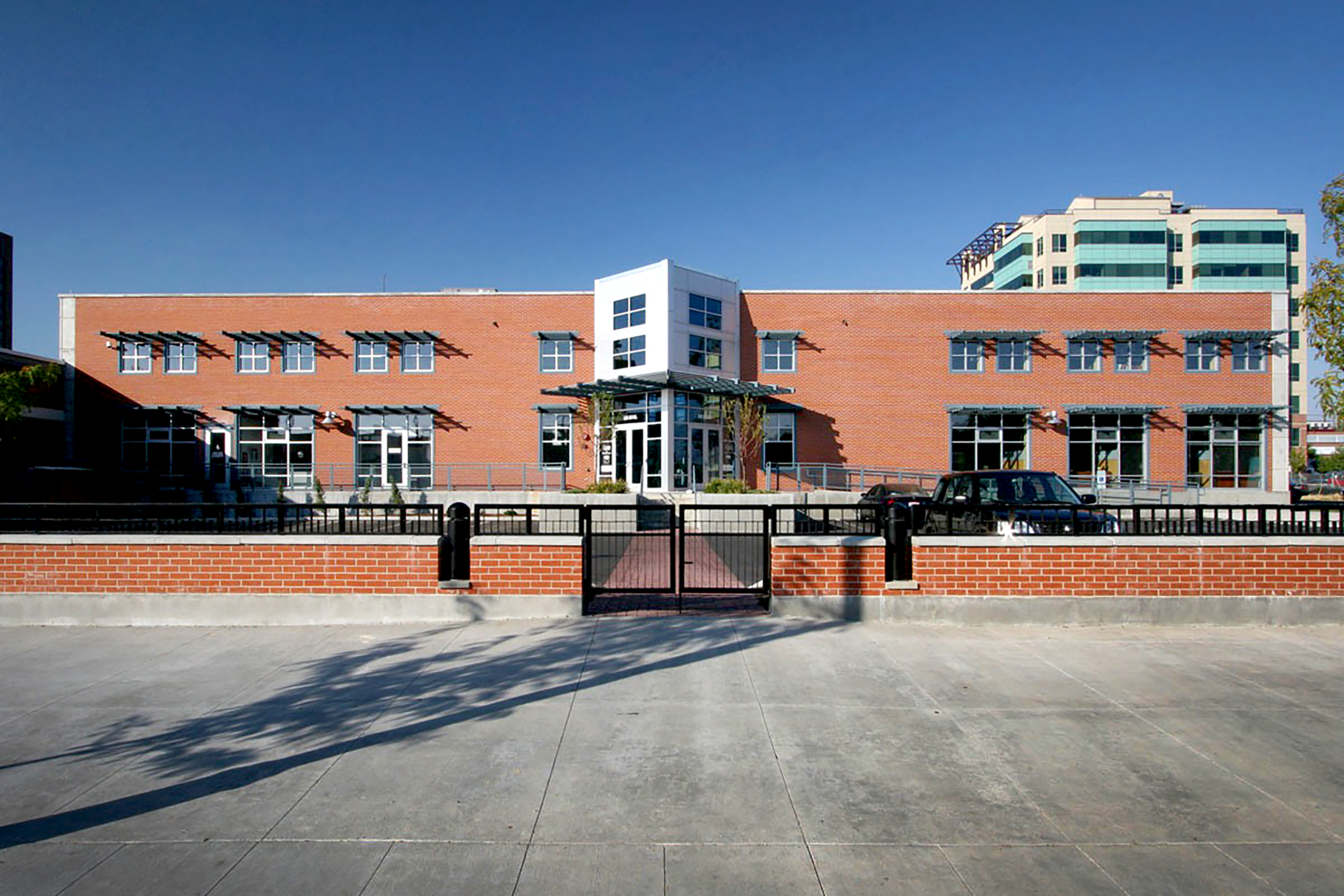 Front 5 Building